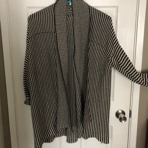 FRANCESCA’S // Striped Cardigan